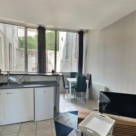 Des Appartements Au Calme Dans Un Immeuble Historique Beziers Exterior photo