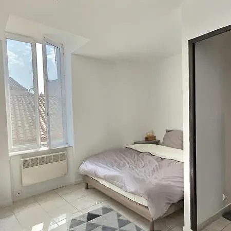 Des Appartements Au Calme Dans Un Immeuble Historique Beziers Exterior photo