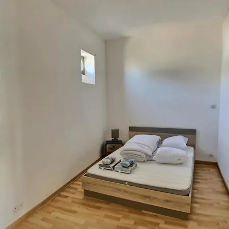 Des Appartements Au Calme Dans Un Immeuble Historique Beziers Exterior photo