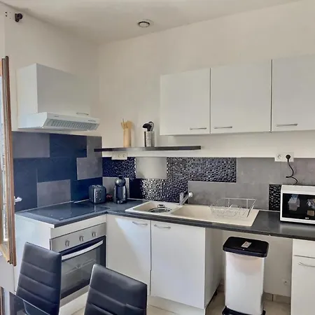 Des Appartements Au Calme Dans Un Immeuble Historique Beziers Exterior photo