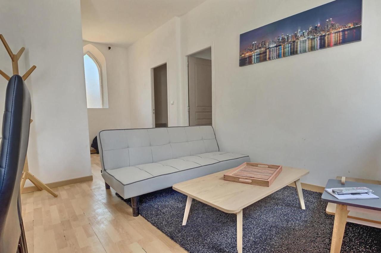 Des Au Calme Dans Un Immeuble Historique Apartment *
