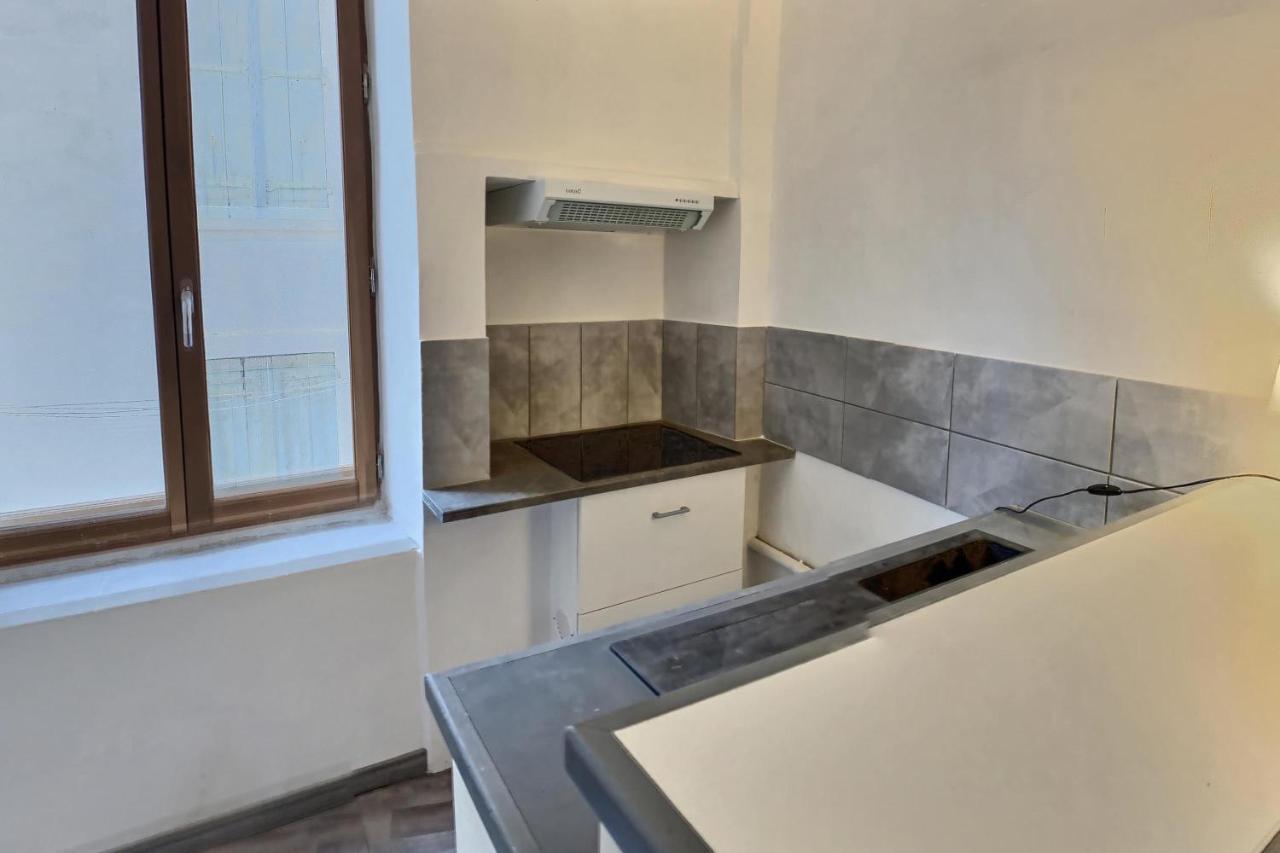 Des Au Calme Dans Un Immeuble Historique Apartment